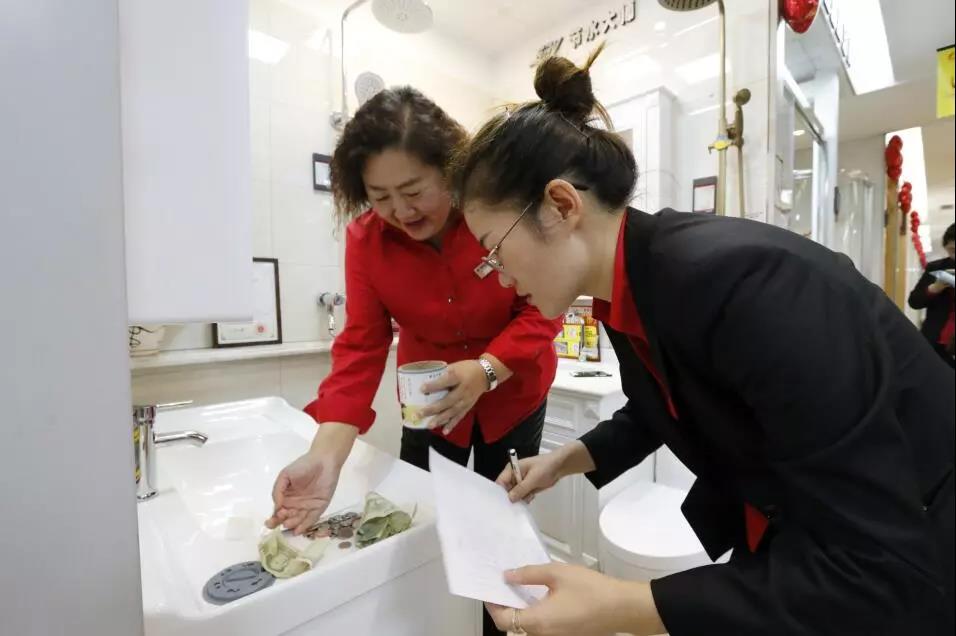 林鳳裝飾慈善小竹筒 林鳳裝飾慈善小竹筒