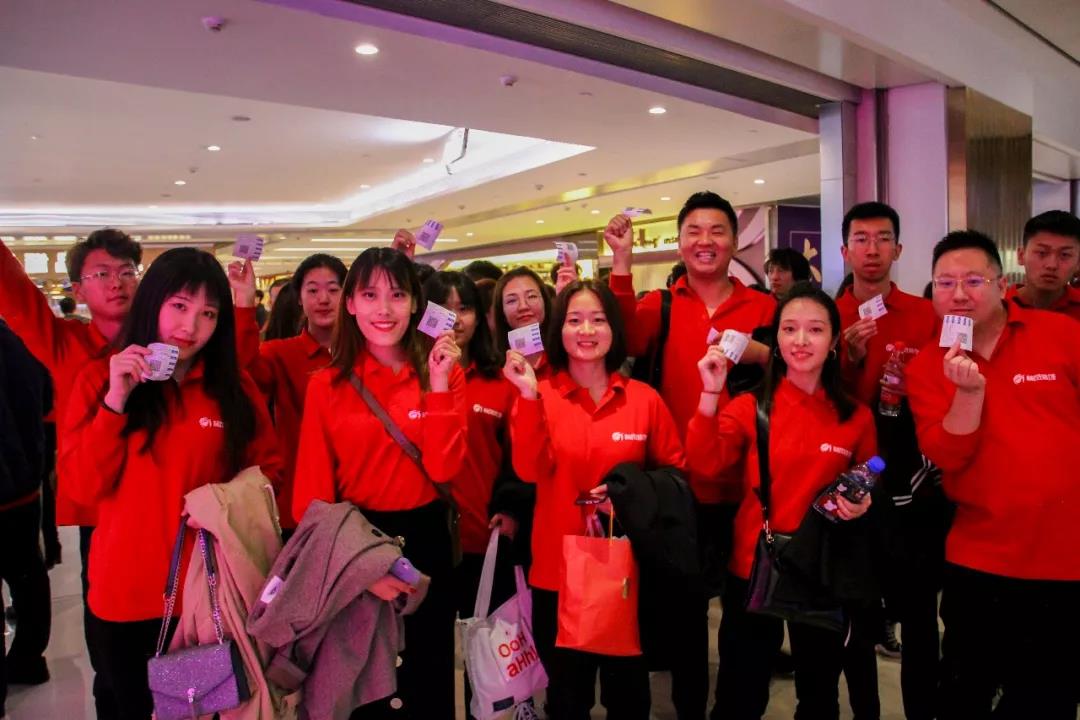 公司帶領(lǐng)大家集體觀影《中國機長》 公司帶領(lǐng)大家集體觀影《中國機長》