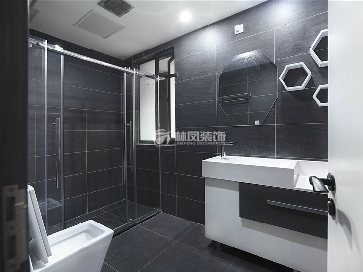 現(xiàn)代風(fēng)格衛(wèi)生間裝修效果圖 現(xiàn)代風(fēng)格衛(wèi)生間裝修效果圖