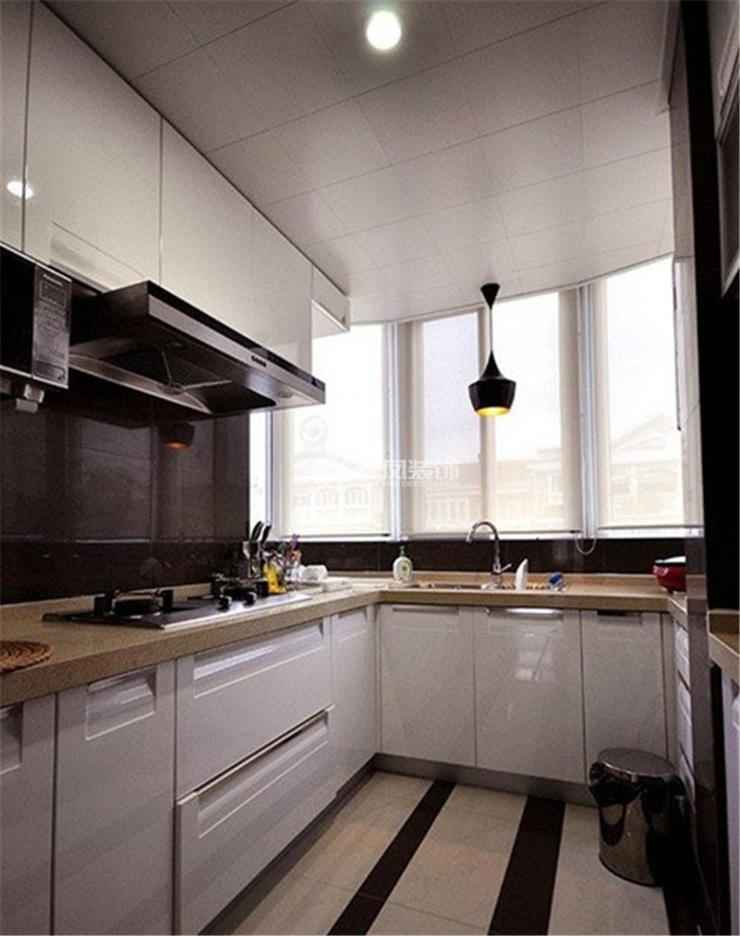 華潤(rùn)幸福里-135平-簡(jiǎn)美風(fēng)格-廚房.jpg 華潤(rùn)幸福里-135平-簡(jiǎn)美風(fēng)格-廚房.jpg