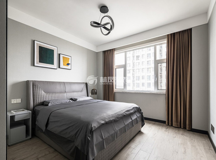 尚景-新世界-150㎡-現(xiàn)代簡(jiǎn)約-臥室_.jpg 尚景-新世界-150㎡-現(xiàn)代簡(jiǎn)約-臥室_.jpg